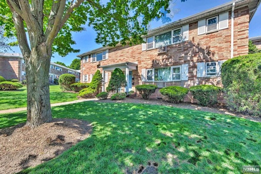 GREAT OPPORTUNITY IS HERE WITH THIS BEAUTIFULLY UPDATED BLUE RIDGE MANOR UNIT THAT COMES WITH GARAGE.NEWER KITCHEN WITH GRANITE COUNTERS AND BREAKFAST BAR.VERY NICE BATHROOM,HARDWOOD FLOORS THROUGHOUT. GREAT CLOSET SPACE PLUS STORAGE SPACE IN THE BASEMENT AND LAUNDRY. EASY ACCESS FROM BROADWAY AND RT 208 AND NEARBY TO NYC TRANSPORTATION.