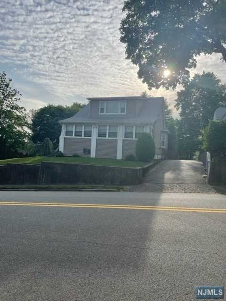 LL Pays 1/2 fee!!! Meticulously maintained, sunny and bright second floor apartment offering a large MEIK, 2 bedrooms, full bath with SOT and Living Room. Basement with separate storage area and laundry. Shared use of large yard, parking for 2+ cars and large driveway. Tenant responsible for all utilities except water. LL takes care of landscaping and snow removal. Absolutely NO PETS! First $150 of each repair is responsibility of tenant.