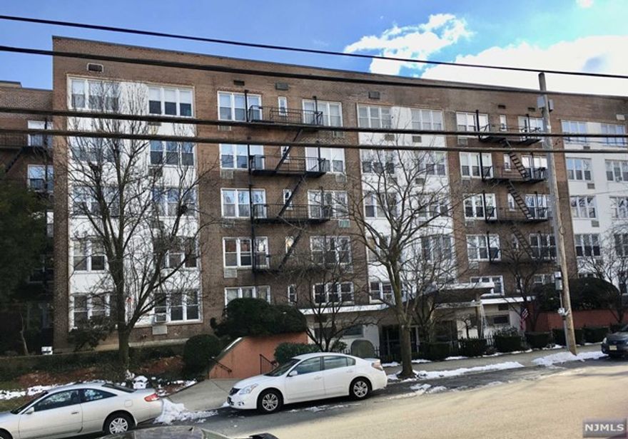 Fantastic location for the NYC Commuter. Convenient to all major transportation, highways and shopping .Minutes walk to the GWB. Updated Harwood floor ,kitchen and bath. Rent included heat, hot water, water and one reserved parking space. Tenant shall maintain a tenant's insurance for the term of the lease. Due upon lease signing--- 1st month's rent, 1.5 month security deposit, 1 month broker fee.$600 MOVE IN FEE($150 REFUNDABLE AND $450 NON-REFNDABLE)