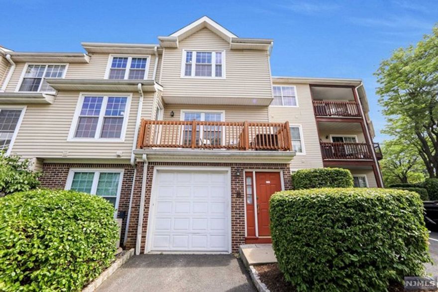 GATED COMMUNITY, BRIGHT 2 BEDROOM,2.5 BATH FURNISHED,1364 SQFT TOWNHOUSE WITH ATTACHED ONE CAR GARAGE AND ADDITIONAL O/S PARKING SPACE. DUPLEX STYLE LIVING. 2ND FLOOR HAS KING SIZE MASTER BEDROOM SUITE W/MASTER BATH.INCLUDES 24 HOUR SECURITY GUARD HOUSE,INDOOR POOL,GYM,STEAM SAUNA,COMMUNITY ROOM,FEW BLOCK AWAY FROM NYC BUS AND SHOPPING. Please call Adrena@201-248-3551