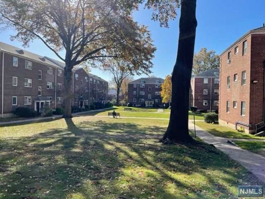 THIS SPACIOUS SUNLIT SECOND FLOOR UNIT SHOWS PRIDE OF OWNERSHIP. SEPARATE DINING AREA AND LIVING ROOM, LARGE BEDROOM. BATHROOM AND KITCHEN IN EXCELLENT CONDITION. REFINISHED HARDWOOD FLOORS. OUTSIDE PARKING NEARBY, LAUNDRY ON SITE. CLOSE TO SHOPS, PARKS, SCHOOLS, TRANSPORTATION AND HOUSES OF WORSHIP.