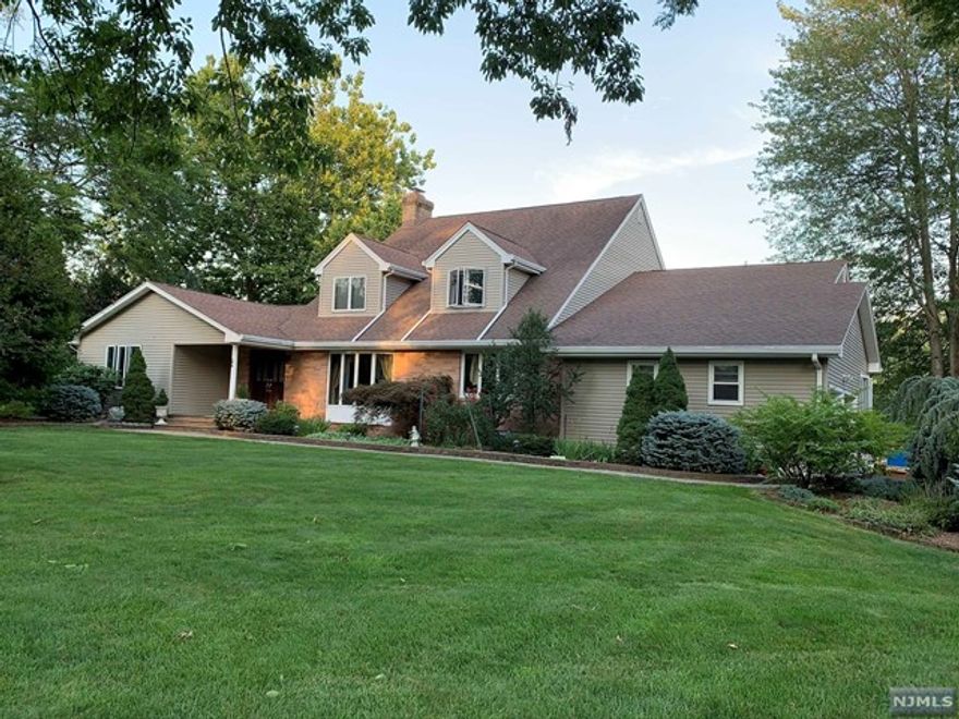 Best cul-de-sac location in Upper Saddle River. Situated on the best street in town, ready to move in and enjoy the 1.32 Acres of private oasis! 2 Story great room, chef's kitchen, 5 bedrooms, 4 bathrooms, Outdoor Hot Tub, 2 wood burning fireplaces, central air, whole house generator, huge WALK OUT lower level, 2 car attached garage and much more...