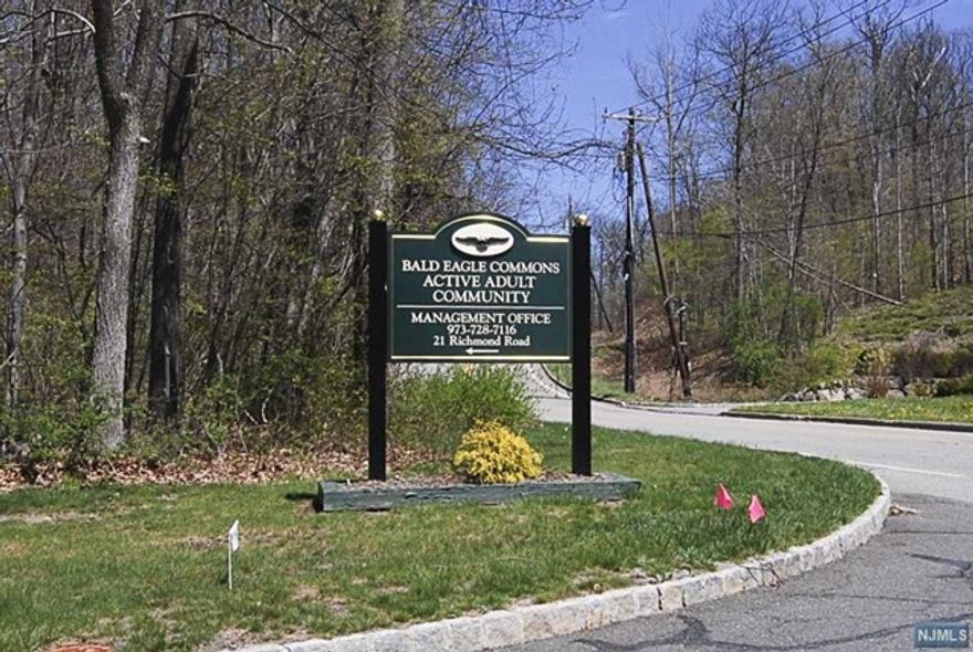 Don't miss out on this 2 bedroom unit with beautiful wooded views. Many activities in this 55 plus community include Horseshoes, Travel Club, Book Club,Golf Club, Media Room,Exercise Room WI FI in Grange Hall and Pool Side. Monthly Bingo and Lunches Possible Entertainment and Live Bands, Day Trips and busses for local shopping. Tenant Insurance required . Landlord has own lease, will interview tenants. Tenant is responsible for all associated move in costs and Realtor Fee's Minimum credit score 720