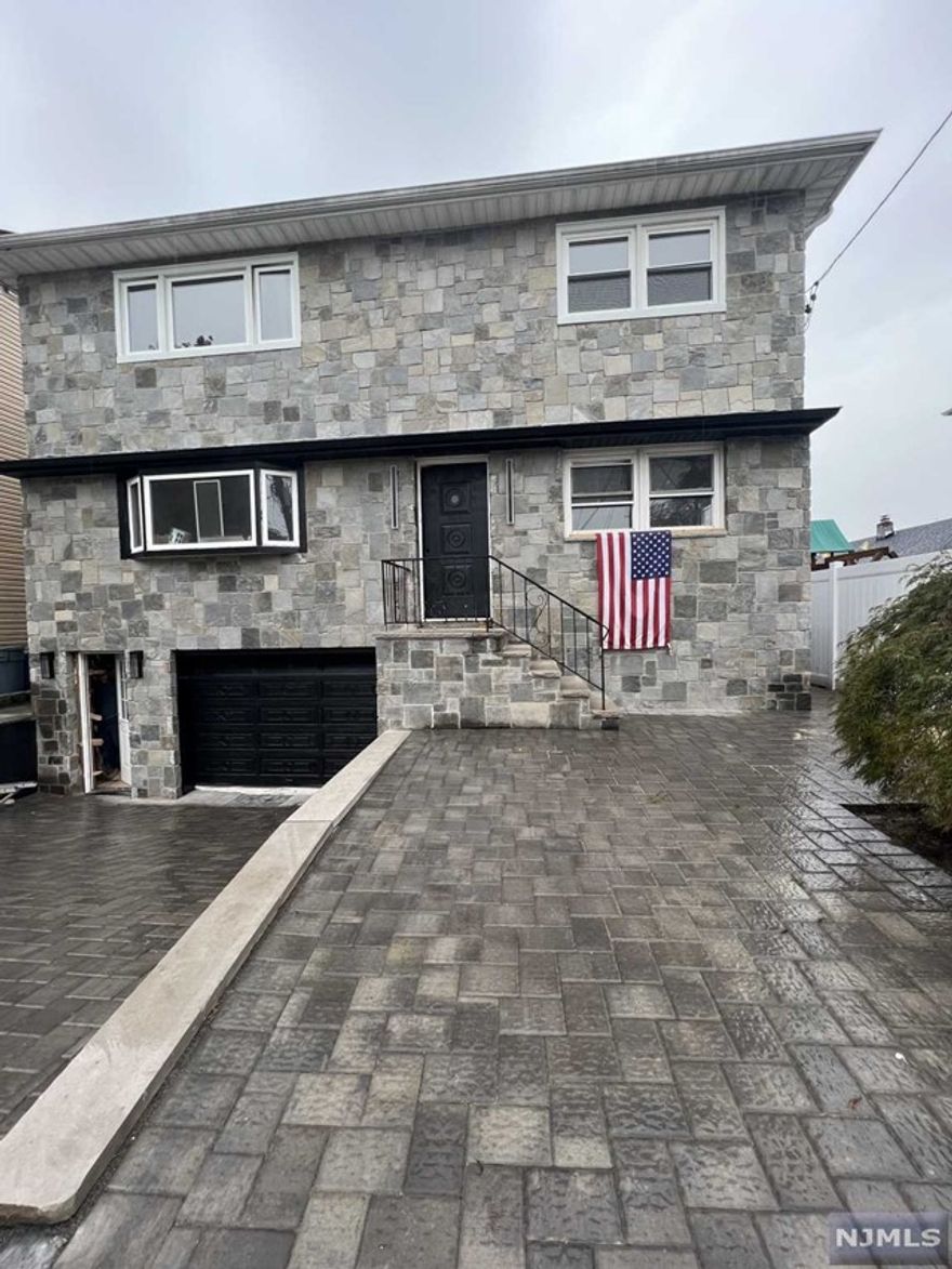 Beautiful, totally renovated 3 bedroom apartment for rent. All hardwood floors, LR, DR, kitchen and bath. 1 parking space. NO PETS.1 mo. rent, 1.5 security dep. and 1 month realtor fee. Credit check, background check and application