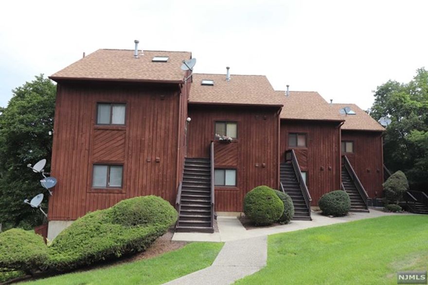 Motivated to make a quick sale! Experience the highly desired community living! This corner unit on the lower level features 2 beds, 2 full baths, sliders to the deck on both levels, and an abundance of space and natural light. The excellent location on the golf side offers access to the community pool and the convenience of walking to Minerals Resort and the ski slope. Enjoy various outdoor activities such as hiking, biking, skiing, golf, and more. Don't miss the chance to see this fantastic property! IN ADDITION, You have the opportunity to purchase a Mineral Resort & Spa membership, which grants you access to a wide range of amenities throughout the entire year. These amenities include a steam room, sauna, indoor and outdoor heated pool, health club, fitness classes including zumba, spin, body jump, yoga and much more. For more details, please refer to the attached membership information.