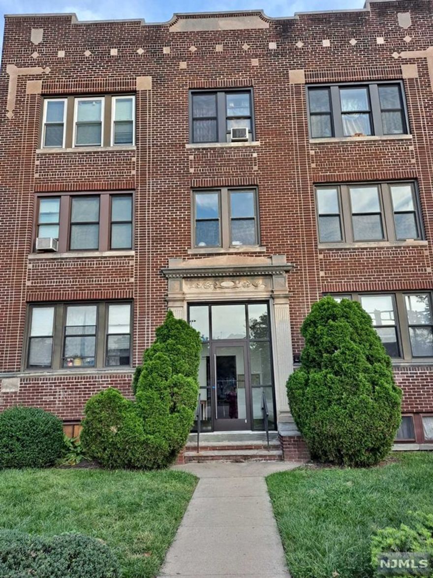 Amazing opportunity to own a three bedroom condo in a prewar building with high ceilings, updated light fixtures and a private main suite. This condo offers easy access to NYC with the nearby Highland Avenue Train Station and a beautiful community park directly across the street. Each of the bedrooms can accommodate queen size beds or larger along with the main suite able to be fully furnished in king size furniture. You will enjoy the open floor plan between the spacious kitchen and dining room areas. Your guests will enjoy the sizable living room with enough space for a large sectional. As a bonus, there is a nook perfect for your home office needs. This condo has an area for your own washer/dryer with hook-ups already in place. Photo's were taken before occupancy and some wall colors and fixtures have changed. Bring fresh ideas and new kitchen appliances to create your dream home.