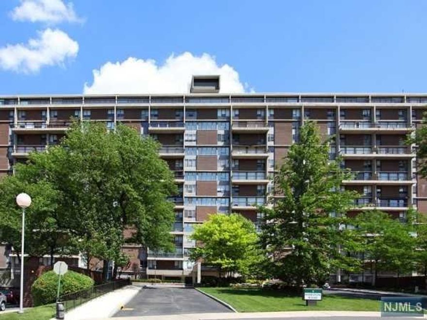 Enjoy this spacious one bedroom one bath with spectacular sunset views. Loads of closets, window in kitchen, large terrace. One assigned parking spot. Luxury co-op with 24hr doorman, security. Beautifully manicured grounds with walking trails, two pools, tennis/pickle ball, BBQ's, playgrounds, deli on premise and fitness rooms in each building. Easy commute to NYC and all major highways. Why rent when you can own.