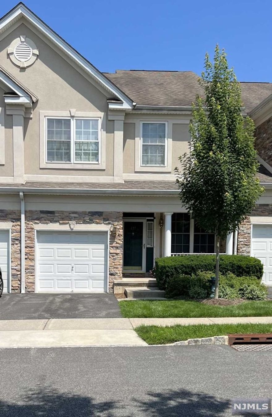 3 Bedroom Bradley unit in Grandover Pointe,Beautiful Living Room,Dining Room hardwood floors,Kitchen w/Granite countertops,Breakfast Bar,Sunny separate Dining Area with Sliders to Deck,Family room has Gas Fireplace,Lower Level fully finished Walk-Out, 3 Bedroom on 2nd Level,2 full Baths,Master Bedroom boasts Separate Sitting Room,Tray Ceiling,2 Walk-in-Closets,Full Bath,Stall Shower & Deep Jetted Soaking Tub,Dual Vanity w/Granite,Close to NYC transportation,schools,shopping. First showing to begin on Monday, April 24.