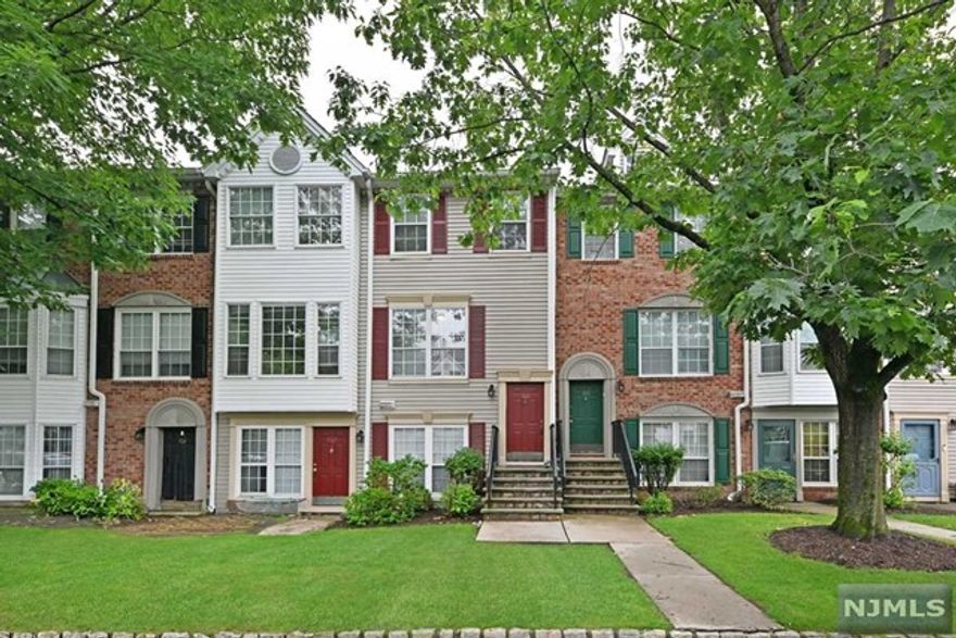 Spacious 2BR, 2.5 bath townhouse in Society Hill. Features large eat in kitchen, living room with wood fireplace, dining room, and primary bedroom with good closet space and full bath. Very convenient to schools, NYC transportation, and small shopping center with popular restaurants. Society Hill has pool, community room, tennis courts and playground. Pets ok- pet friendly. Lease application with credit check required.