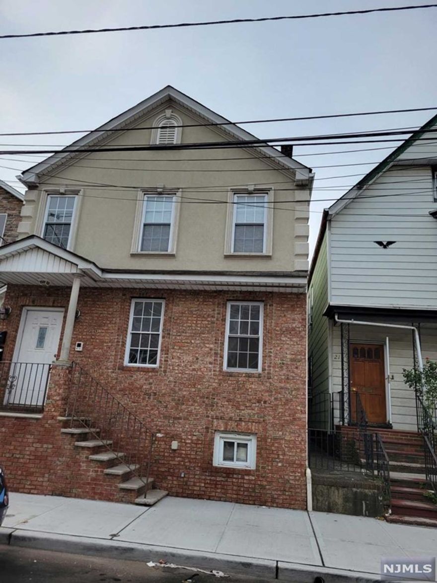 LOCATION! LOCATION! LOCATION! THIS SPACIOUS 3 BEDROOM APARTMENT WITH HARDWOOD FLOORS ALL TROUGHOUT, IS CONVENIENTLY LOCATED CLOSE TO MAJOR HIGHWAYS, UNIVERSITY, NJIT AND MORE. MINUTES AWAY FROM HARRISON AND NEWARK PATH STATIONS, SHORT DISTANCE TO THE RED BULL ARENA.
