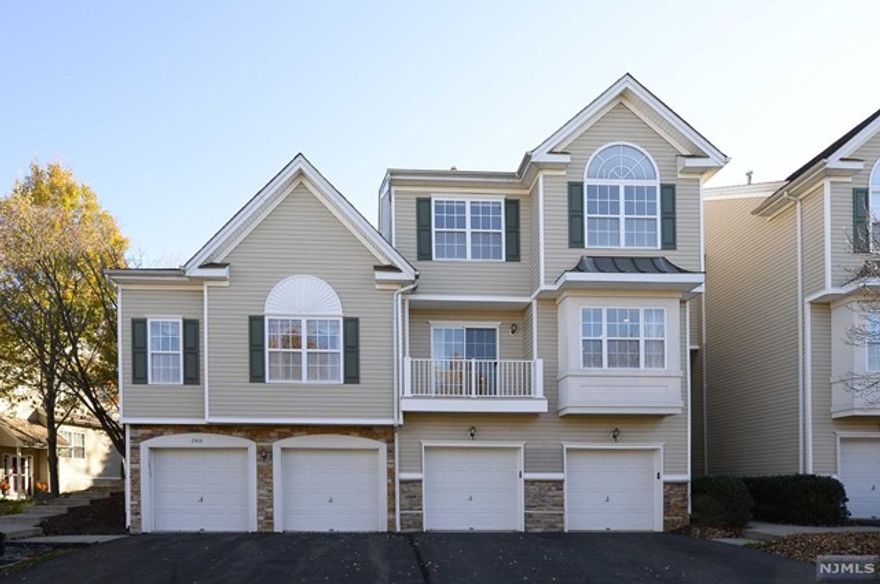 This beautiful turn-key townhome boasts an open floor plan, smooth flow & spacious rooms, featuring decorator touches throughout! The kitchen offers a breakfast nook as well as recessed lighting, large pantry & ceramic tile flooring. Upstairs the master BR boasts cathedral ceilings, recessed lighting & walk in closet. The en-suite bath features an upgraded vanity, stall shower & Jacuzzi Tub. 2nd BR is light & bright w/ a WIC & ceiling fan. 2nd full bath & full-size washer/dryer complete the upstairs. Other features of this townhouse include new luxury plank floors throughout the LR/DR, crown molding, multiple windows allowing for an abundance of natural light, freshly painted in decorator's colors & 75 Gallon hot water heater! The location w/i the community is sought after w/ a longer driveway allowing for 2 cars parked in tandem. Summit Falls is near Mass Trans, major highways, schools, restaurants & more! Amazing community views & inviting pool make this unit a Must See!