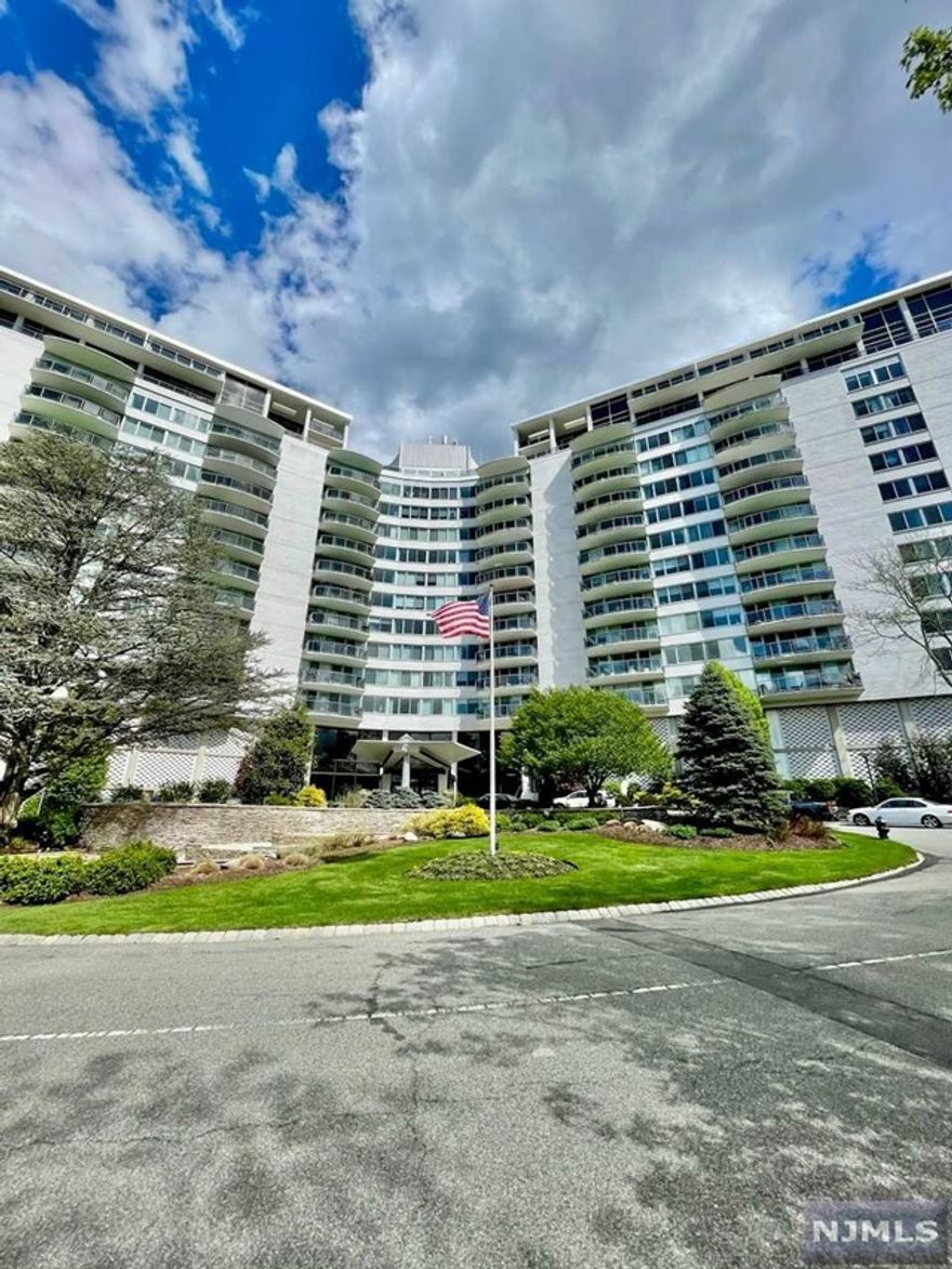 Wonderful opportunity to live in this spacious condo in luxury hi-rise. Easy living featuring many amazing amenities, Concierge, 24/7 doorman, Tennis Courts, Pool, Card room and Fitness Room. HOA 1,140 includes all, plus all utilities. (heat, electric, water & sewer) Close to NYC and transportation, major highways, Restaurants and Shopping. Due at closing buyer pays non-refundable 5xHOA fee. ($5,700) Parking options $210 mo. indoor, $160 mo outdoor, $99 mo. for no car .Wonderful opportunity, being sold "as is"