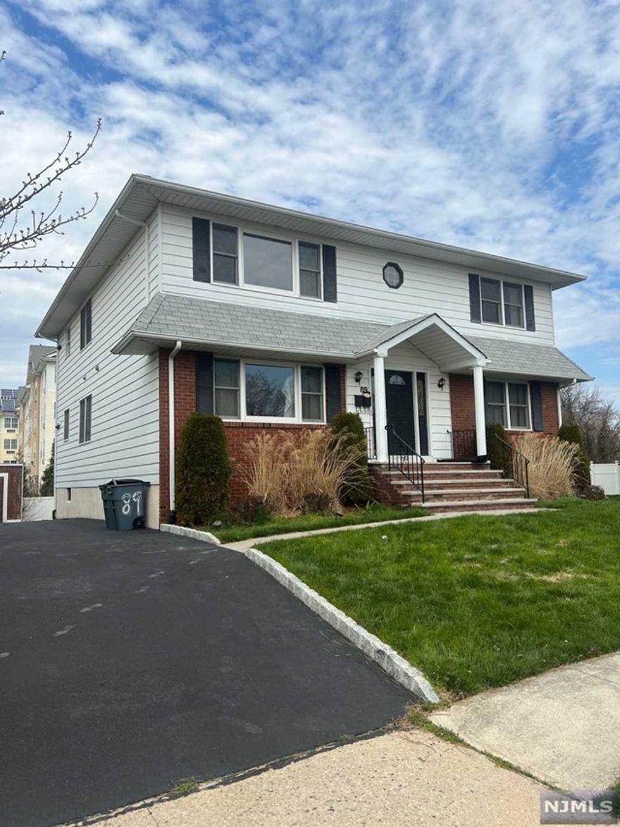 Newly renovated 2nd floor unit in an amazing cul-de-sac location in the Athenia section of Clifton. This unit features hardwood floors throughout, 3 bedrooms, 2 full bathrooms including a master with private bath. Brand new modern kitchen and bathrooms, in unit laundry, central A/C, recessed lighting. Plenty of street parking in cul-de-sac. Due at lease signing: 1.5 month security, 1 month broker fee, 1st month rent.