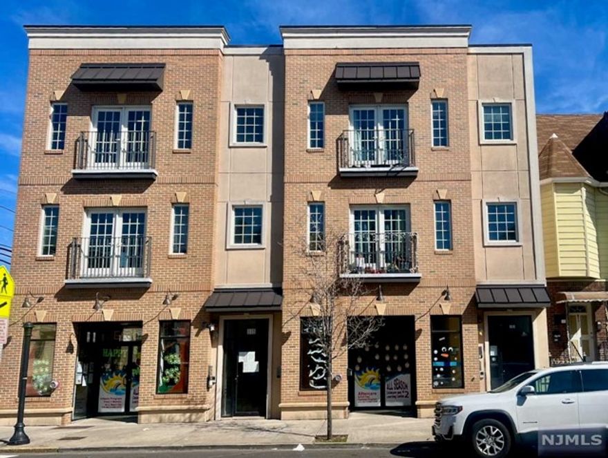 Modern & spacious 1800 sq ft 3-bedroom apartment on the 3rd floor built in 2017. Available immediately. Maximum occupancy: 5. No pets. Massive kitchen with center island, stainless steel appliances, and granite countertops. Primary suite has 2 WIC & ensuite bath. Laundry in unit. Central heat and AC. Hardwood floors throughout. Street parking only. 15-min walk to Harrison PATH. Buses at doorstep. Tenant responsible for heat, hot water, gas, and electric. 1.5-months security deposit. 1-month broker's fee to be split between the landlord and the tenant. Each pays a half. Application, tenant background check ($40 per adult), good credit, and proof of ability to pay rent required.