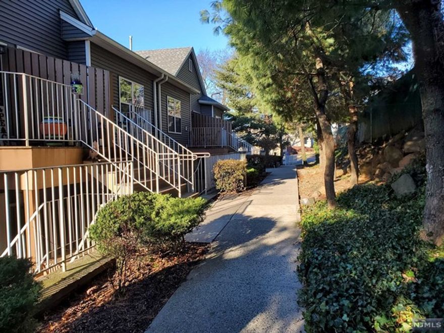 Multi floor Condo with 2 Bedrooms 2 full baths with 1 Garage space and 1 parking space. Private patio area. Recently renovated master bath.