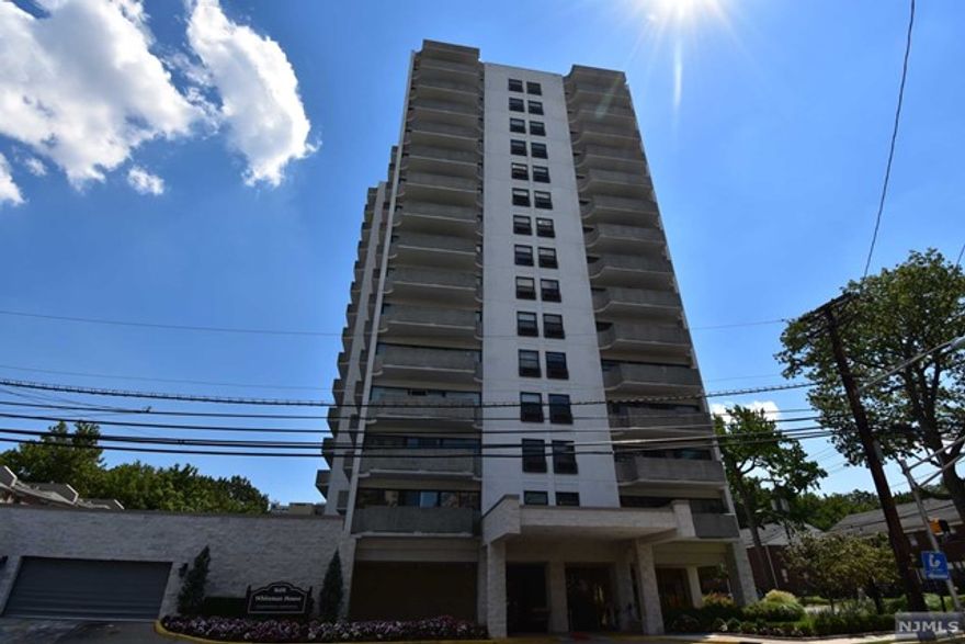 Well Maintained, Fresh Painting, Bright and spacious Two Bedroom Condo locate in the center for Fort Lee NYC bus outside the building,24 hour doorman, Metro life- style in a suburban. Hardwood floor, Brand New ACs (2021 and 2022). near to shopping, restaurants, major highways, Malls & houses of worship. Parking: indoor/outdoor- monthly, Indoor/Outdoor $50/$25. Assessment: Loan Serv to 2028, 217; Cap Res for 2022, $223.