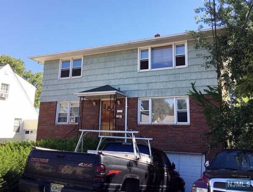 2ND FLOOR OF OWNER OCCUPIED 2 FAMILY HOUSE. LOCATED WONDERFUL RESIDENTIAL STREET IN SADDLE BROOK. VERY CLOSE TO TRAIN AND BUS TO NYC, SHOPPING, ETC. PERFECT FOR COMMUTER. ALL NICE SIZED ROOMS. ALL HARDWOOD FLOOR THROUGH OUT, RENOVATED MAIN BATHROOM. LOTS OF STORAGE IN ATTIC. WILL PROVIDE NEW REFRIGERATOR,PLENTY OF PARKING IN THE STREET.