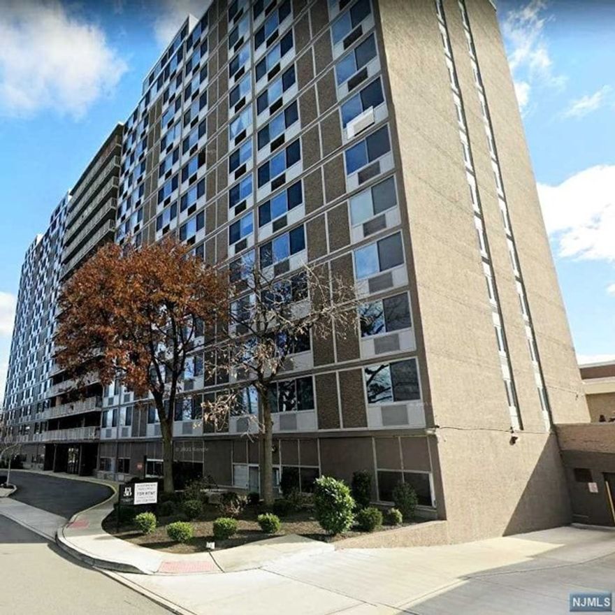 This apartment home offers hardwood floors & all large windows. YES, ALL UTILITES ARE INCLUDED! LL covers your WATER & ELECTRICITY. PET FRIENDLY. Oversized windows allow lots of natural light into this lovely home. Move right in and enjoy the convenience of walking to shops, markets, schools and much more. Just steps to NYC transportation and minutes' drive to NYC. Morning to evening concierge service, 24 emergency maintenance, indoor garage parking & limited outdoor parking spaces, mall level access to shopping, pet walk and so much more! On-site storage space and garage parking available for additional cost.