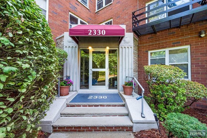 Recently Renovated Unit facing Garden view Corner Unit. This End Unit offers Updated Bathroom, 2 Newer A/C in Living Room and Bedroom, Newer Toilet, Newer Vanity, Updated Kitchen. Newer Counter top, Newer Sink Newer Oven, Newer Dishwasher, Newer Built-in Microwave, Newer Refrigerator. Hardwood Floor. Heating, Hot and Cold Water, One Assigned Parking Space #19 (Front of Laundry Room) included in Rent. Close to Shopping, Restaurants, GWB, Major Highways, School and Bus Stop to New York City in front of the building. Move in fee refundable $350+non refundable $75(Mon-Fri) or $100(Sat).