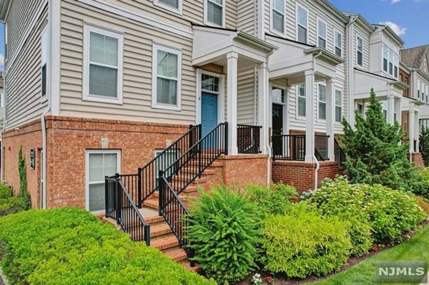 Morristown Court was built with luxury and convenience in mind. Just 1 block from the Morristown Green Park, you will enjoy having the best of everything in-town living has to offer. Restaurants, nightlife, theater, NYC transportation, and easy access to major commuter roads. Morristown Square offers this end-unit townhouse in a walkable neighborhood close to the center of Morristown Proper. Tall windows for natural light, this immaculate home offers 9' ceilings on every level & gorgeous hardwood floors throughout. Direct 2-Car garage entry (charging station) to lower-level flex space that levels up to a powder room, beautiful chef's kitchen with SS Kitchen Aid appliances, granite, large pantry, center island and eat-in dining area with entrance to a large deck. Spacious dining room and living room, then level up to a Primary En-Suite, 2 bedrooms, 2nd full bathroom & second-floor laundry. *** OFFER ACCEPTED ***