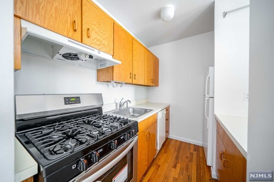 Welcome to 236 Newark Ave, a collection of 14 homes situated just 3 short blocks to the Grove Street PATH Station. These residences feature a mix of one, two, and three-bedroom homes along with select homes that offer lofted spaces for additional rooms and storage. Other features include Central AC, hardwood floors and laundry in the building for your convenience. 236 Newark Ave is located in the heart of downtown Jersey City, steps from restaurants, shopping and local parks.