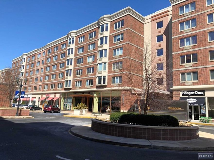 ENJOY THIS TOTALLY AND ELEGANTLY UPDATED UNIT! THE UNIT OFFERS GREAT GWB VIEW. ALL HARDWOOD FLOOR THROUGH OUT. MODERN KITCHEN WITH GRANITE COUNTER TOP AND HIGH END APPLIANCES.THIS IS ONE OF A FEW UNITS IN THE WHOLE BUILDING THAT HAS A BALCONY. LAUNDRY IS IN UNIT. AMENITY INCLUDES 24 HOUR CONCIERGE, FITNESS CENTER, CLUB HOUSE COVERED AND UNLIMITED PARKING WHICH IS THE UNIQUE FEATURE OF THIS COMPLEX. WALK TO NYC TRANSIT, ALL BRAND SHOPPING, RESTAURANTS, ENTERTAINMENT FACILITIES ARE AT YOUR FOOT STEPS. A REAL PLEASURE TO LIVE IN THIS UPSCALE COMMUNITY! (Move in&out fee $500(not refundable)+$500(refundable without damage)