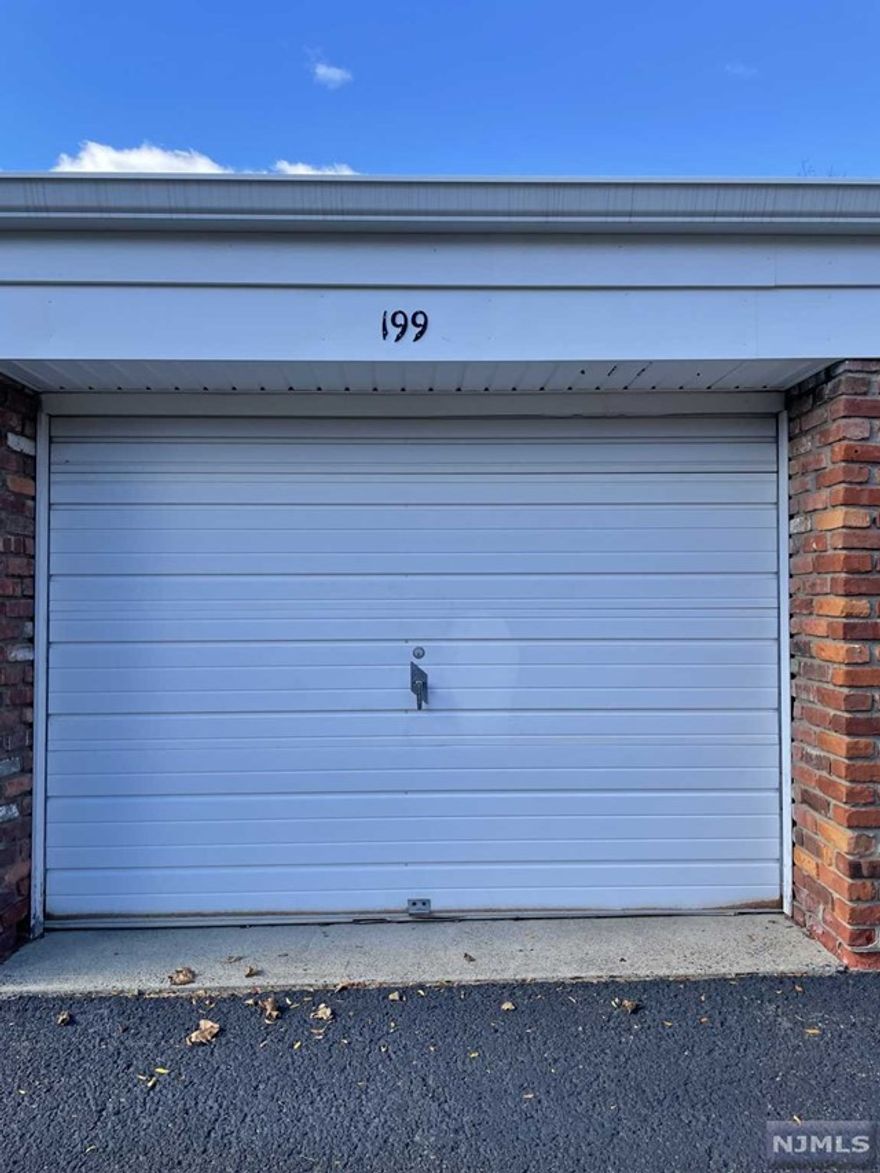 1 Bedroom, 1 full bath with a detached garaged and plenty of parking spaces. Association Fee includes Heat, water, common area maintenance, snow removal