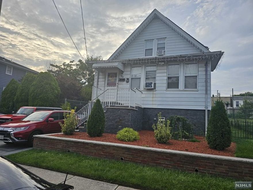 Newly updated second floor apartment. One bedroom with room for additional sleeping alcove in large living area. Gas, Electric, Heat and Hot Water included in rent price. Street Parking.