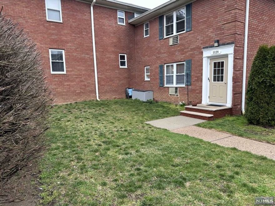 Welcome to your cozy 2 bedroom, 1.5 bathroom condo with a garage, offering both comfort and convenience. This charming unit boasts a semi-private entrance, providing a sense of privacy. The spacious living area makes for comfortable living. Additionally, you'll find a lovely outdoor space, perfect for relaxation and entertaining. Conveniently, this condo offers direct bus transportation to NYC right outside your door, making commuting a breeze. The complex also features a pool, allowing you to enjoy a refreshing swim on those warm summer days. Don't miss out on this fantastic rental opportunity that combines comfort, convenience, and access to exciting amenities!