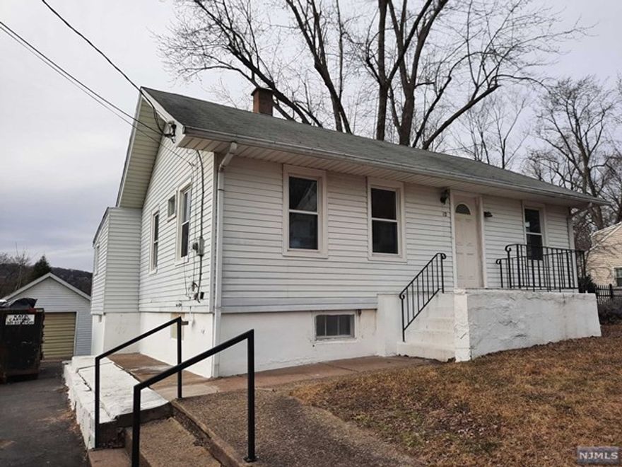 Adorable One Family Home. This Rental Features New Kitchen W/Stainless Appliances, Living Rm, 2 Bedrooms, Updated Full Bath And Walk Out Ground Level W/Rec Room, Storage & Laundry Hook ups. Use of Yard & Garage Included. Off Street Parking. Pets Considered. NTN Report Required.