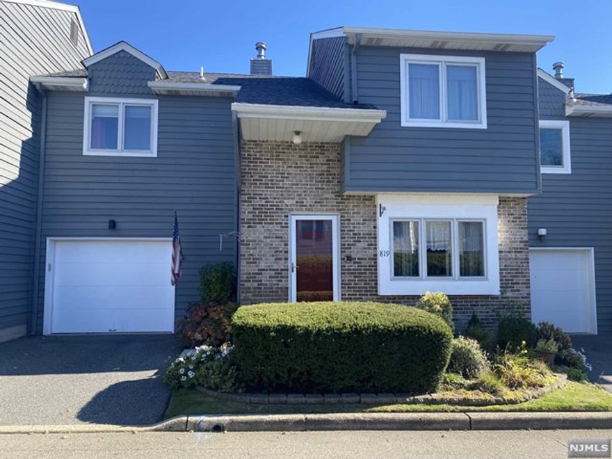 Come see this (2) bedroom (2 1/2 ) Bath townhouse nicely located in the highly sought after "Willow creek" complex. 1st level features : entry foyer , large living room, large eat-in kitchen with sliding glass door to deck and back yard, powder room, laundry/utility room and (1) car garage. 2nd level features : (2) bedrooms, (featuring a master suite) and (2) full bathrooms. plenty of closet/storage space! Close to all major transportation and approximately 13 miles from the GW bridge.... Newer washer/dryer and water heater (2019) and heating furnace (2017) A must see to appreciate!