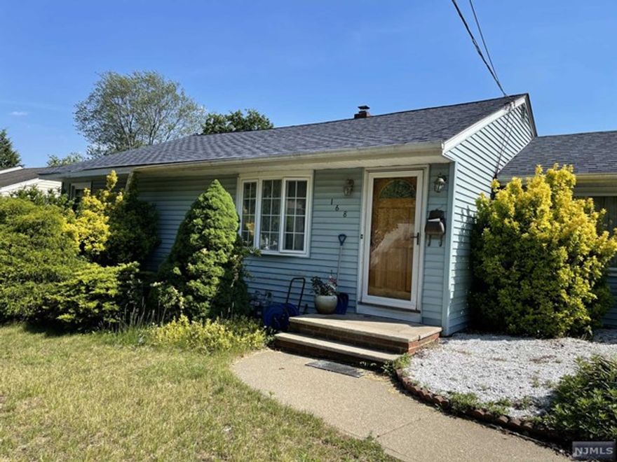 Newly Updated Ranch Style House Located In Desirable West Side Of Paramus. 3 Bedrooms 1.5 Bath With 1 Car Garage, A Very Large Fenced Backyard, Hardwood Floors Throughout, Brand New Kitchen Cabinets, Stainless Steel Appliances And A Bonus Room In The Basement. Easy Transportation, Close To NYC/House Of Worship/Shopping. Tenant Is Responsible For All Utilities, Lawn Maintenance /Snow Removal. $200 Deductible For Each Repair, Tenant Must Carry A Rental Insurance + Credit Check.