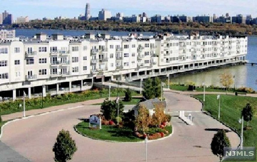 Breathtaking panoramic NY views from your private terrace in this lovely and spacious open concept 2 bedroom, 2 bath condo. Kitchen with plenty of working space, stainless steel appliances. Freshly painted, hardwood floors, customized closets, washer & dryer in-unit, 1 garage parking space. Additional parking will be $125. Amenities include: Gatehouse security, gym, sauna, Jacuzzi, visitor parking. Conveniently located just steps from City Place, restaurants, shopping, transportation. No smoking permitted.