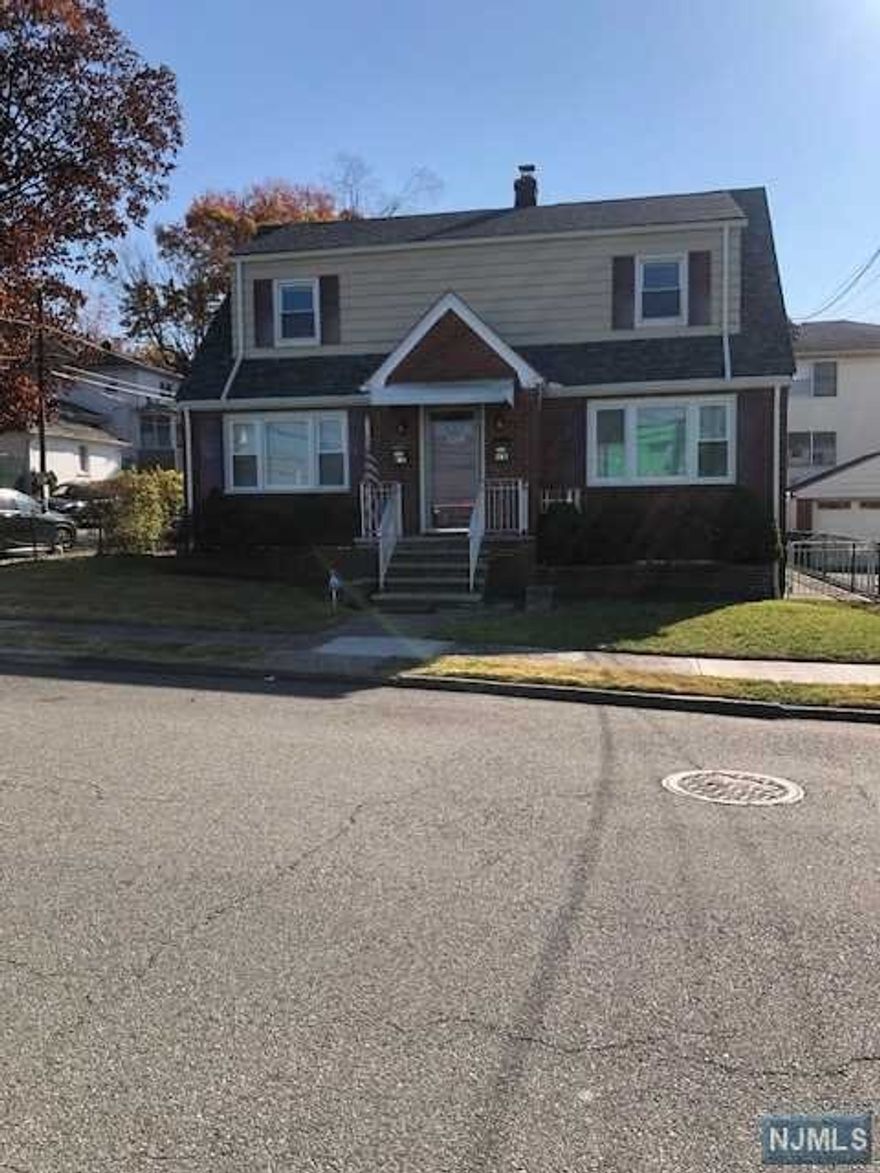 BEAUTIFULLY RENOVATED, SUNNY AND BRIGHT 2ND FLOOR APARTMENT OF 2 FAMILY HOME. FEATURING 2 BEDROOMS 1 FULL BATH... MODERN EAT IN KITCHEN WITH GRANITE COUNTERTOPS AND HIGH END STAINLESS STEEL APPLIANCES. GORGEOUS HARDWOOD FLOORS AND RECESSED LIGHTING THROUGHOUT! CONVENIENTLY LOCATED NEAR HIGHWAYS FOR EASY ACCESS. OUTSIDE PARKING SPACE INCLUDED AND LOTS OF ON STREET PARKING. HEAT AND HOT WATER INCLUDED!!CLOSE TO PARKS, SCHOOLS, TRANSPORTATION, SHOPPING, HOUSES OF WORSHIP. LAUNDRY IN BASEMENT.