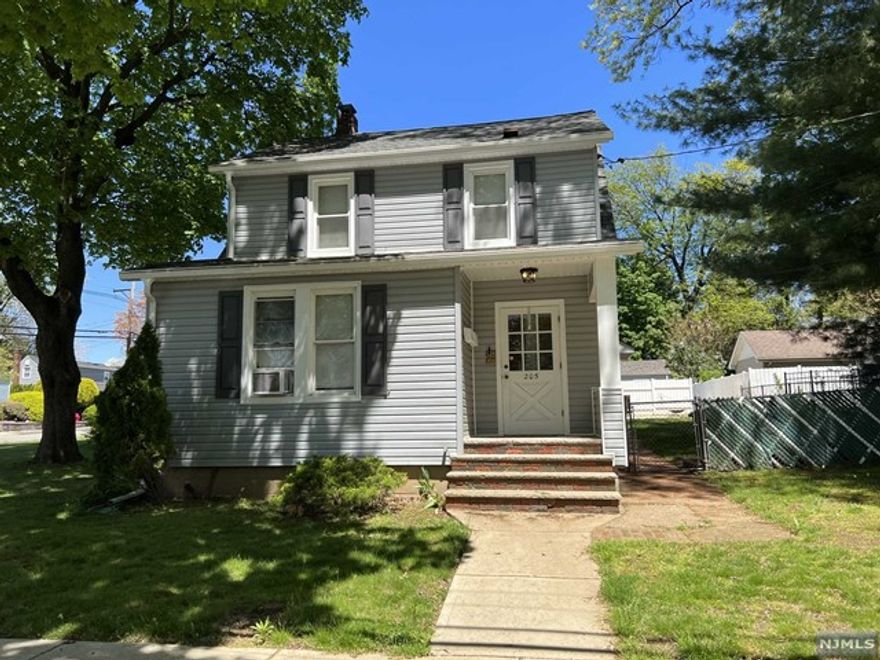 Spacious 3 bedroom, 1 bath 1st floor unit available July 15. Washer and dryer included- located in basement for your convenience along with plenty of storage space. Large rooms- formal dining room for your entertaining needs and nice sized living room. Hardwood floors throughout- in great shape. 1 garage space available for parking or storage. Shared backyard on a sizable lot to enjoy outdoor living too! Don't miss this one- great lifestyle! Convenient location- close to NYC transport, shopping. NTN rental application required. Ask about pets- case by case basis, breed, number and size restrictions.