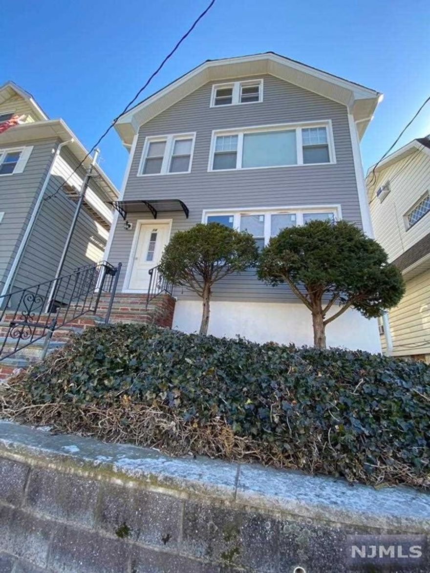 Fully updated 2 bedroom apartment featuring brand new kitchen, full bathroom, office, dedicated laundry located in separate top floor! Located on a quiet tree-lined street in the heart of East Rutherford, steps from neighborhood parks and surround restaurants. Direct access to NYC transportation down the street. Don't miss this opportunity to make a home in this family friendly neighborhood.