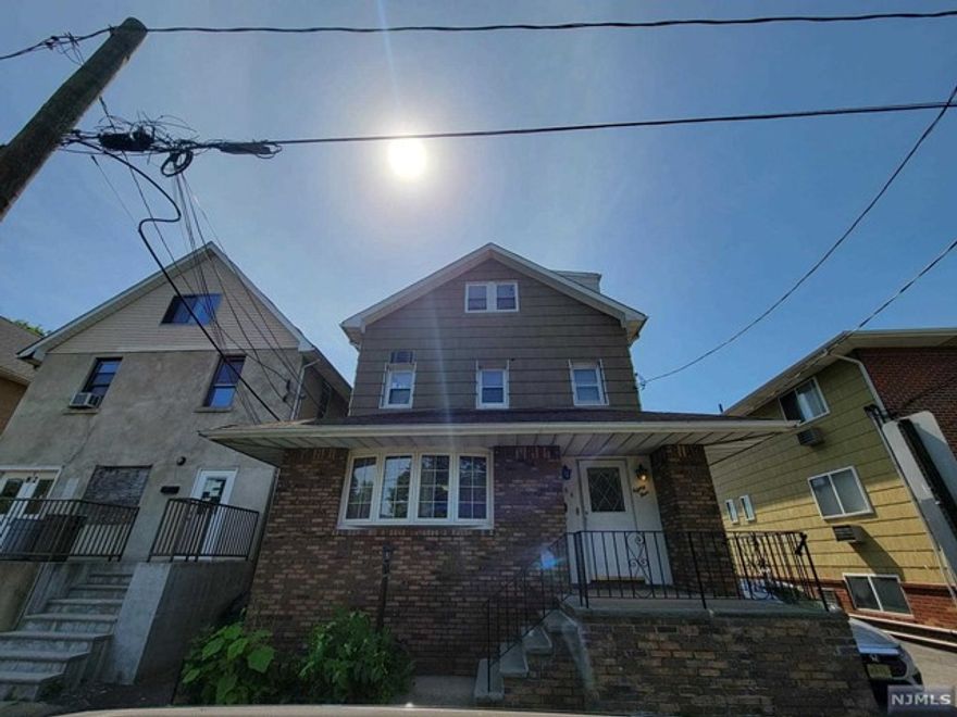 Fully Renovated Enormous 2nd Floor with third floor. Beautiful Hardwood floors throughout. 2 floors of large living space with a lot of natural light, first floor includes kitchen with European style granite countertop and backsplash, new stainless steel appliances, in unit washer/dryer, refreshed renovated full bathroom, large living room, large bedroom, office/kids room! Private stairway with skylight, leads to 2 extra large bedrooms with large closets and fully renovated full bathroom with two vanities. 2 Parking spaces available for $100/month each. Easy commute to NYC! 2 blocks to 163/164/180 bus routes, 10min from Rutherford train station. Small pet considered with fee. Tenants pay gas/electric/heat-Landlord pays water. Landlord holds NJ RE License.