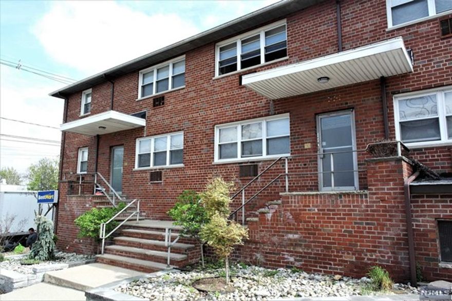 VERY CONVIENIENT LOCATION! Right off Broad Ave. Close to shops, grocery store, restaurants, and commuting bus stops. Clean and functional studio apt. All utilities included except cooking gas and electricity. Street parking only. No pets please.