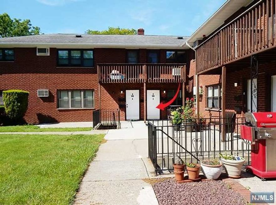 Come enjoy the easy life in this first floor condo. A perfect downsize or first time home buying opportunity. Open floor plan for entertainment. An excellent location within the complex with the pool steps away. A very well-managed, pet-friendly community. Low taxes. HOA includes heat, hot water, outdoor pool, common area, parking, indoor storage unit, and snow removal. As per HOA pets must be under 20 lbs. Windows updated in 2011, New refrigerator. One assigned parking spot. Additional parking permit included.