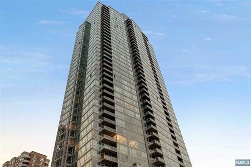 Welcome to the most exclusive waterfront Manhattan NYC views! This stunning corner unit has floor to celing glass windows, previews 1371 sq, ft, 2 bedrooms and 2.5 baths. Feautred on the 10th floor you're basically floating over the water. Located centrally minutes to the ferry, shops, path and restaurantes. Amazing amenities which inlcude spa, pool, gym, theater room, yoga room, and lounge areas. Crystal Point offers one of the best tax abatements (15 years) Step inside with me for a tour and live in your vibe!