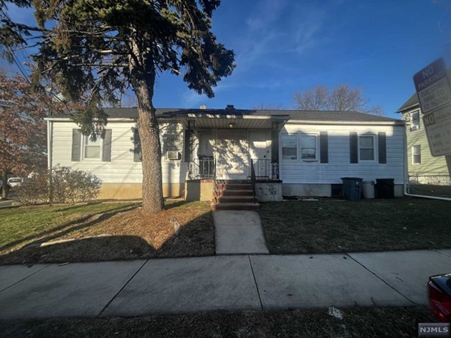 Excellent location! Cozy & convenient 2 bedroom, 1 bathroom duplex in Ridgefield Park, available 2/5. Walking distance from restaurants, shopping, schools and parks. Well maintained with hardwood floors throughout. This unit comes with 2 off street parking spaces - one garage & one driveway space. Applicants must have good credit score & proof of income. NO PETS. Landlord is a licensed real estate agent.