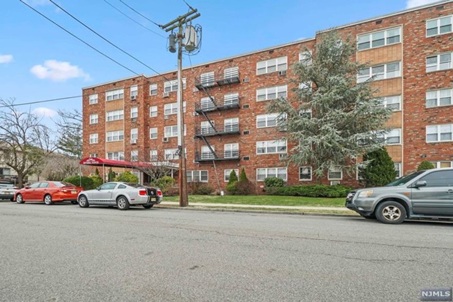 Minutes from Manhattan! Close proximity to transportation, parks, shopping, schools, houses of worship and restaurants. Freshly painted, wood floors redone, new floors in kitchen, new light fixtures, updated bathroom, updated kitchen, new electrical box. Three large walk in closets! Just move in and enjoy your new space! Laundry and storage unit on lower level. Outdoor parking spot #35. HOA: $394.33+ SBA Loan Assessment $23.25= $417.58. A new, second future assessment coming. Please contact Foremost Management Company for further information. Interested? Contact me! Susan 201-417-2851.