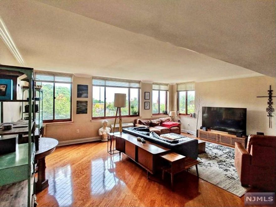 Welcome to The Palisades Luxury Townhomes ! Private and spacious three bedroom townhouse sitting on the Hudson River overlooking NYC. This unit features 3 bedrooms and 3 full baths. Large closets. Private entrance right from the plaza. Large eat in kitchen facing west with bright sunshine gleaming through the kitchen window. Master bedroom and living room have NYC views. Two additional bedrooms facing the plaza. Hardwood floors throughout. Fabulous amenities are right outside your front door. swimming Pool, gorgeous promenade with stunning NYC views, gym, children's playroom, library, community room, cafe and dry cleaners. Hotel style living. Close to the town center (Hudson Lights), houses of worship, restaurants and all NYC transportation. Two deeded indoor parking spaces included. Award winning schools