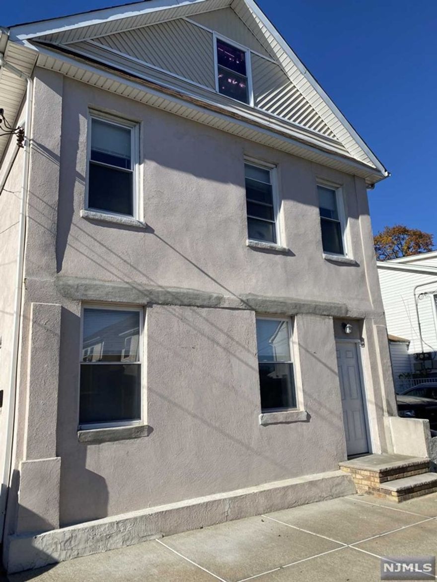 ***Application Accepted, No More Showings*** Don't miss out! First time this unit has been available in 17 years. Two floor rental unit available in Lodi. Large open living space with full sized laundry, half bath, and storage on first floor, three large bedrooms each with double closets and a full bath upstairs. Renovated bathrooms and updated eat in kitchen with central air/forced heat. Lots of light, great location. Stree parking only. One small pet will be considered. Landlord requesting lease application, NTN/RentSpree report, and credit score above 650.