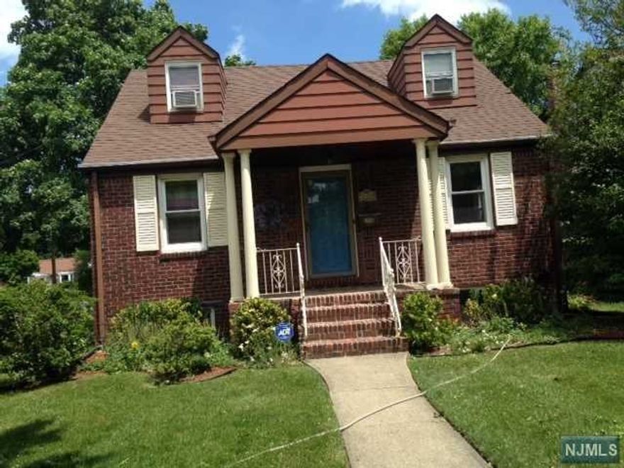 Freshly painted, conveniently located. BD1 and BR2 on the first floor. BD3,4,5 on the second floor. Finished basement. Nice backyard.