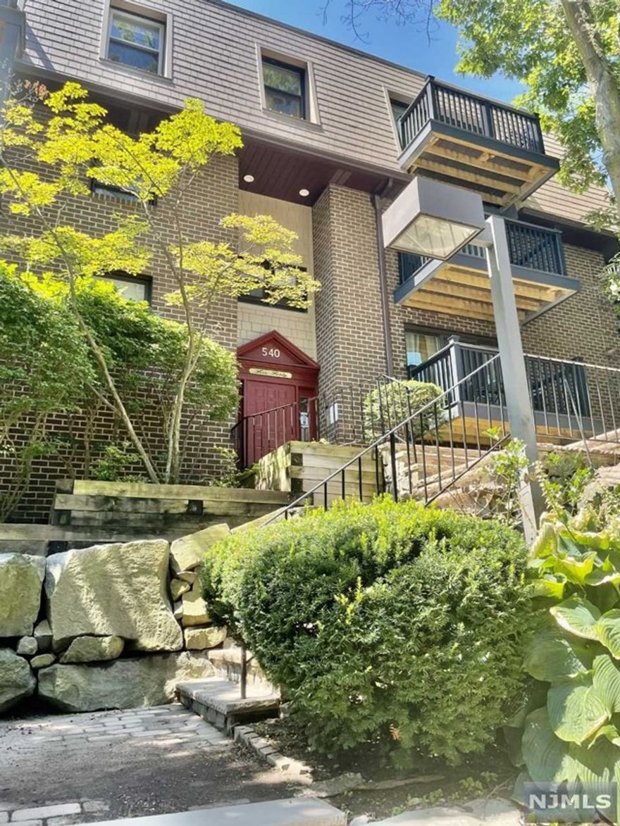 Welcome to Stonehill Terrace Fort Lee! Immaculate home with quiet convenient location. Spacious 2 Room Studio on 1st floor, with IN-UNIT LAUNDRY! Nicely updated with Plank Flooring throughout. Features include Private patio, Eat-In Renovated kitchen, Spacious living Room/Sleep Alcove, and lots of storage . Rent includes 1 assigned outdoor parking spot, and water. NJ transit bus (#58) to NYC stops just across the street. Offered partially furnished or unfurnished. Easy access to Highways, Shopping, Parks, and Restaurants. Tenant responsible for 1st months rent, 1.5 months security, and 1 month broker fee. $500 move in fee- $300 refundable on move In/move out (If no damages) ($200 Non-Refundable). All applicants must apply via NTN. Sorry NO PETS!