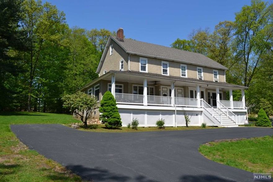 This Grand and stately colonial is perched high above street level and affords a commanding view of the scenic Valley below. Tastefully updated Kitchen & Bathroom, dramatic entry foyer. Second floor apartment, 4 ROOMS, ONE (1) BEDROOM, ONE (1) BATH, DEN/OFFICE. Features include ample closet space and attic storage, new eat in kitchen w/pantry, gas stove, dishwasher, microwave, new full bath (shower over tub), vinyl replacement windows, outdoor parking (in rear driveway for 2 vehicles max!), utilities paid by TENANT (Gas, Electric, Heat). Tenant is responsible for 1/3rd. of cost of total billing for snow removal. Landlord provides landscaping and lawn care, Laundry in basement (use of Laundry is shared with neighboring Tenant), and provided on a gratuitous basis. Apartment has been freshly painted & cleaned. NO PETS and NO SMOKING, NO EXCEPTIONS! Tenant does NOT have use of Garage. Full rental application, credit report and LL interview required. All questions to LB/LA please.