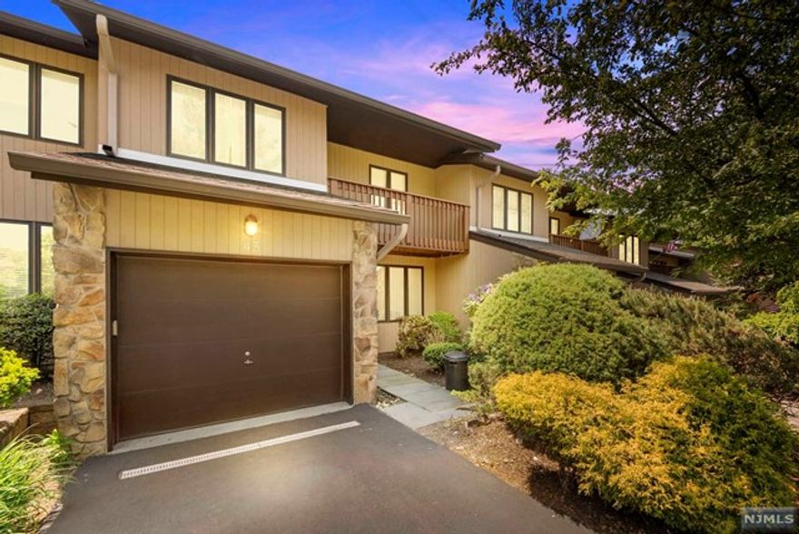 Welcome to the best deal in town! Featuring over 2,000 sq. feet of living space this townhouse is conveniently located in desirable Wedgewood Knolls. The main floor offers eat-in kitchen, powder room, sunken living room with not only a cathedral ceiling but its own wood burning fireplace and a oversized dining room with access to private deck. Up to the second floor find master bedroom with plenty of closet space and it's own en-suite . Also find 2nd full bath and 2nd spacious bedroom with private balcony overlooking serene property. Lets not forget finished basement , attached 1 car garage and abundance of storage. Complex offers in-ground pool , tennis courts and professionally maintained grounds all within minutes of great restaurants, major high-ways and transportation.