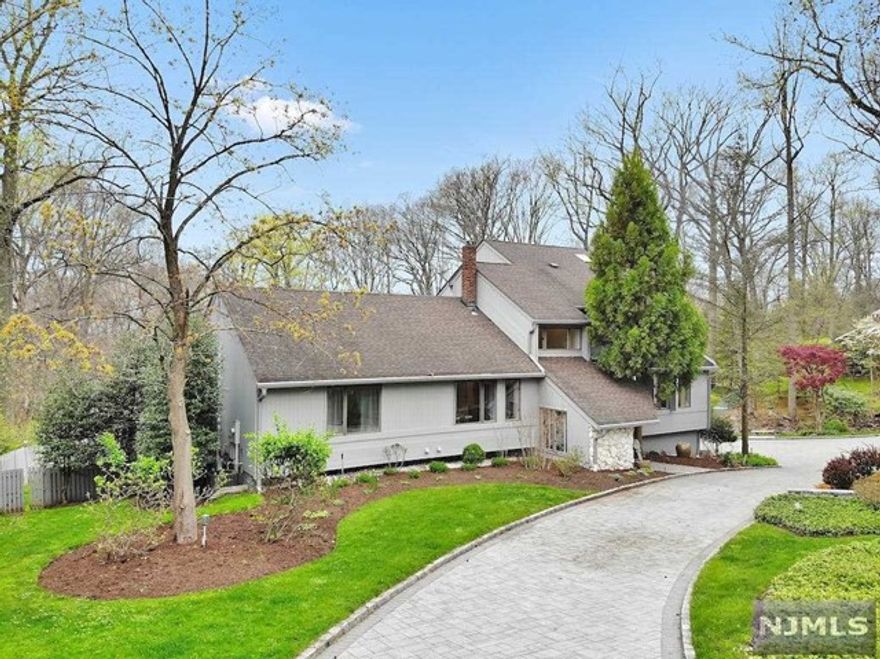 An absolute amazing opportunity to live in the lap of luxury in a one-of-a-kind, totally updated contemporary home on Tenafly's sought-after East Hill. This GORGEOUS short term rental sits on private, one acre lot and features 6 bedrooms, super modern amenities, 3 car garage, a babbling brook, over 5,000sf of living space and is an entertainer's dream! Live like you're on vacation!