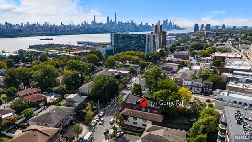 *AAA location* A dramatic, *income-producing 6 FAMILY UNIT* on prestigious Gorge Rd in Cliffside Park. Convenient access to transportation options such as buses, ferries, and light rail; commuting to Manhattan is a breeze. Tenants will appreciate the short travel time to Midtown and Downtown NYC, allowing them to enjoy all the benefits of city living while residing in the tranquil setting of Cliffside Park. *** INVESTOR'S DREAM!!!Meticulously cared for years, hardwood flooring inlays, roof just 10 years old , new energy efficient boiler * 6 Car Parking, and much more. This rare gem has same ownership for the last 40 years. The building is fully occupied and generates a net annual income of (5.8%) per year with potential rent of (6.7%). This beautiful boutique building is an investment opportunity not to be missed on the most desired street of River Road.